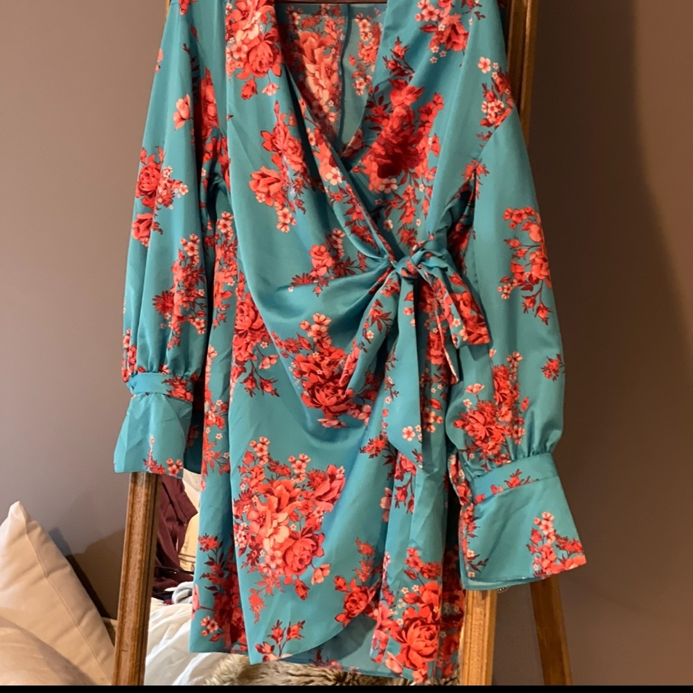 Floral print teal dress with tie on side